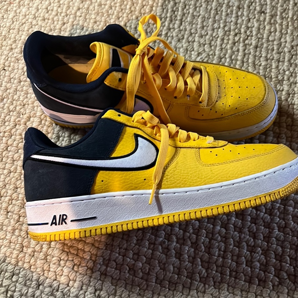 Nike air